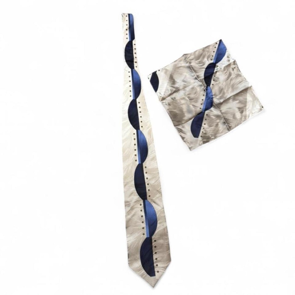 Vintage 80s/90s Verona Uomo Blue & Cream Abstract Silk Tie & Pocket Square